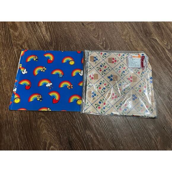 Vintage Wrapping Paper Bundle - Picture 4 of 7